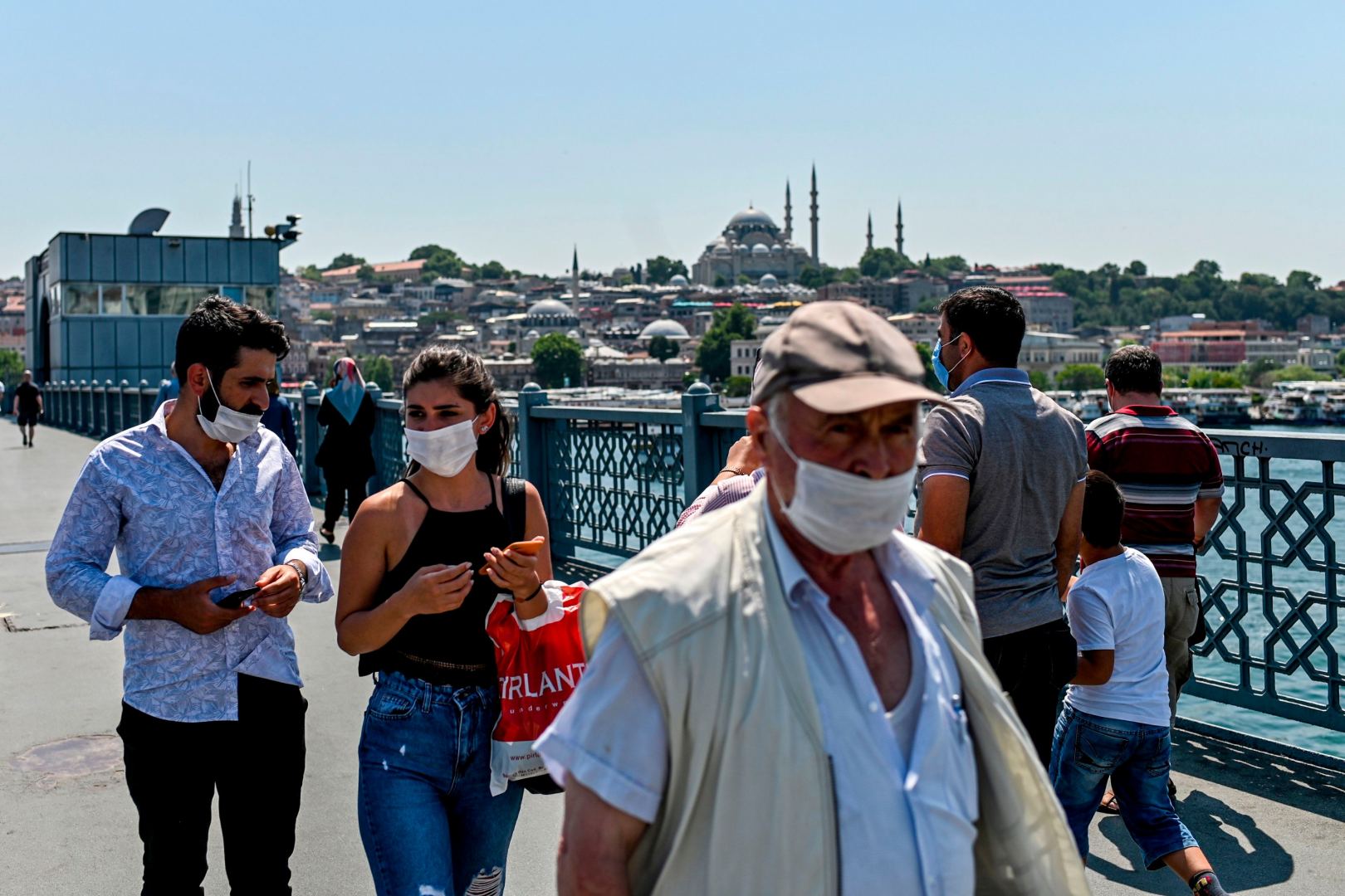 Türkiyədə son sutkada koronavirusdan 6 536 nəfər sağalıb