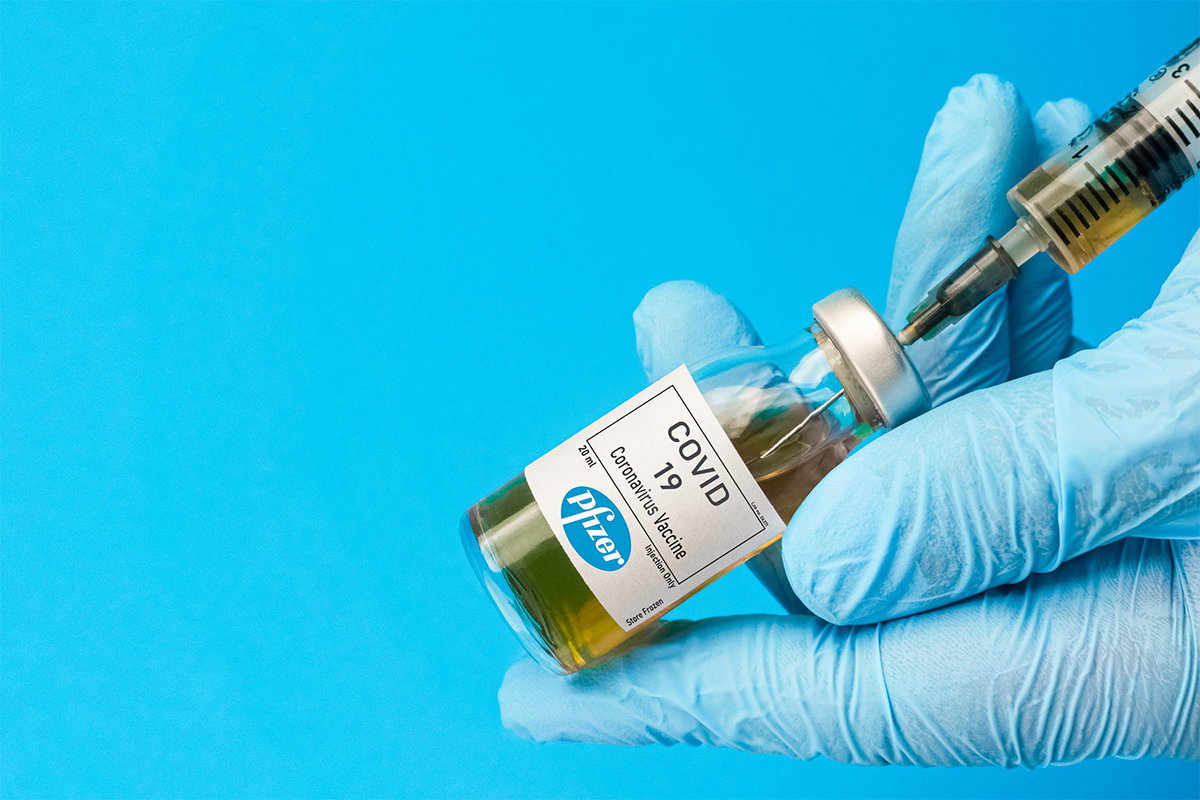 “Pfizer” vaksininin 80 və daha yuxarı yaş qruplarında effektivliyi araşdırılıb