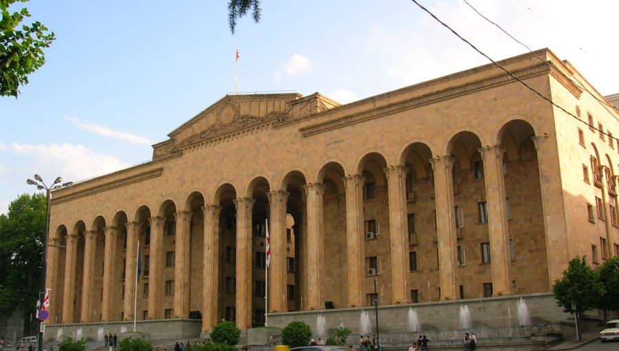 Gürcüstan Parlamenti bu gün MSK sədrini və üzvlərini seçir