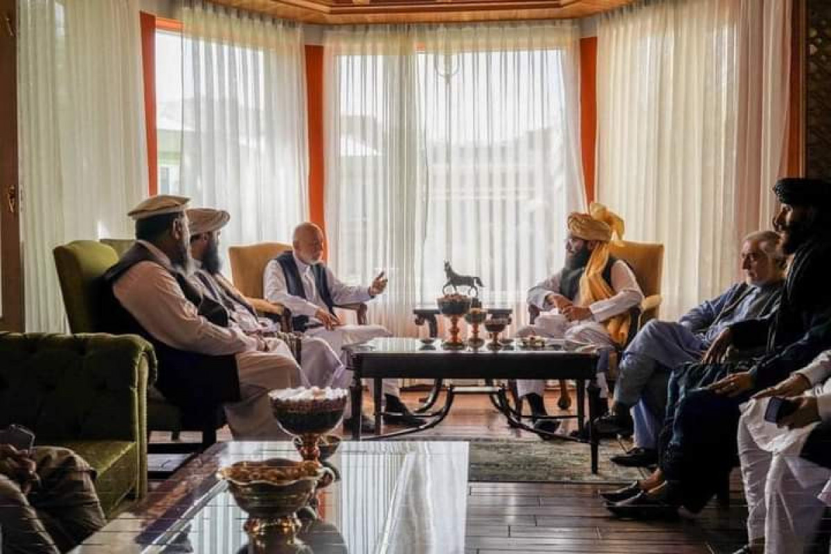 Əfqanıstanın keçmiş prezidenti Həmid Kərzai "Taliban"la görüşüb