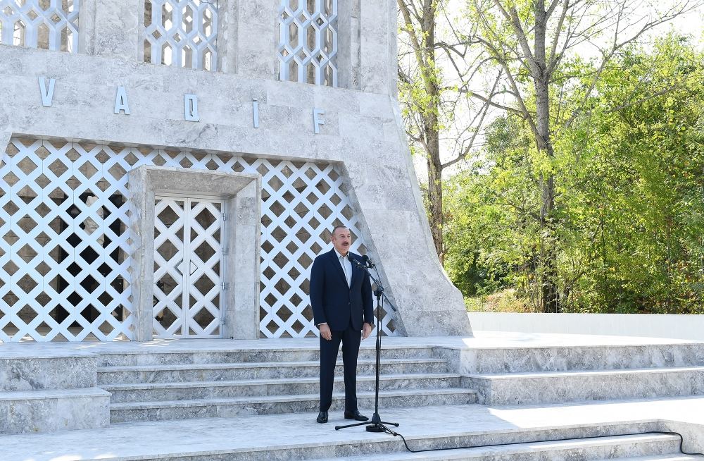 Prezident İlham Əliyev: Vaqif poeziya günləri keçirilərkən atamın 59 yaşı var idi., bu gün mənim 59 yaşım var