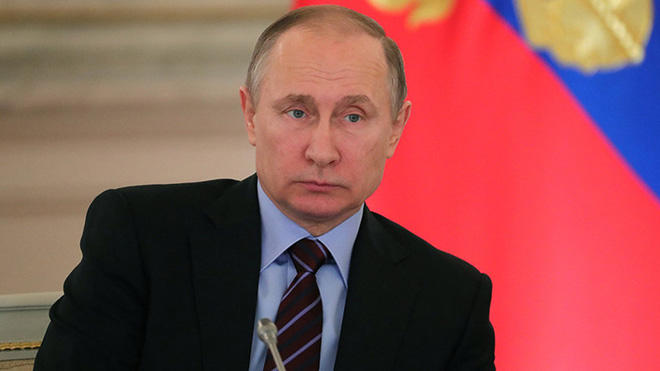 Putin özünütəcrid rejiminə keçib