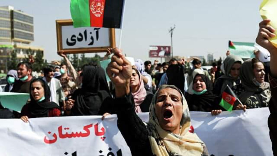 “Taliban” "kişi" vəzifələrində çalışan qadınlara evdə qalmağı əmr etdi