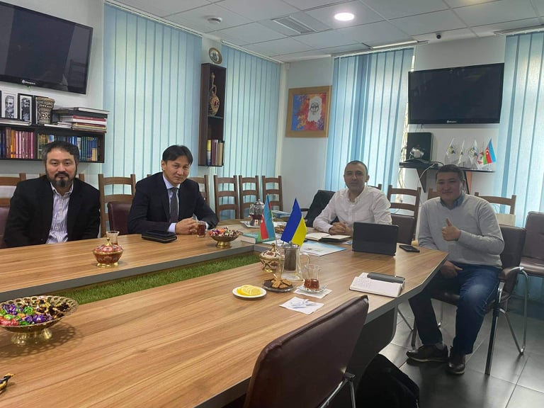 Radada Qırğızlstanın  Ukraynadakı diaspor nümayəndələri ilə görüş olub