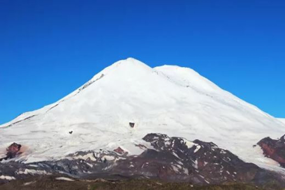 Əlverişsiz hava şəraiti səbəbindən Elbrus dağında bir alpinist ölüb