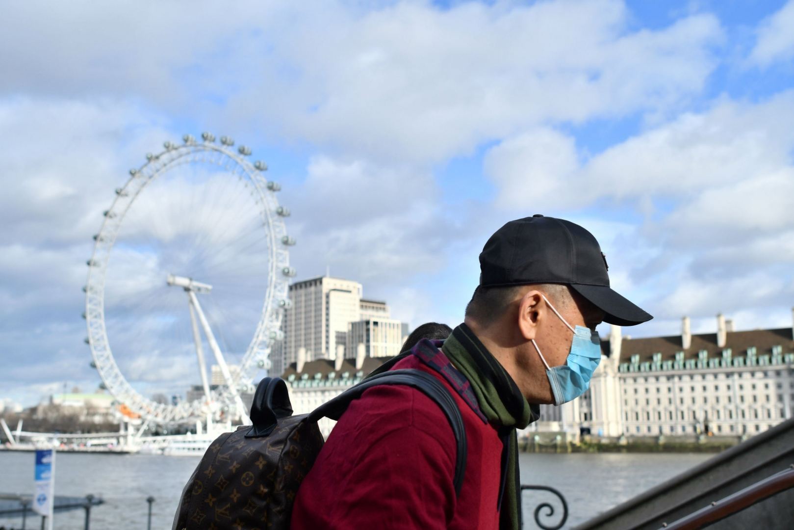 Britaniyada koronavirusdan daha 223 nəfər ölüb