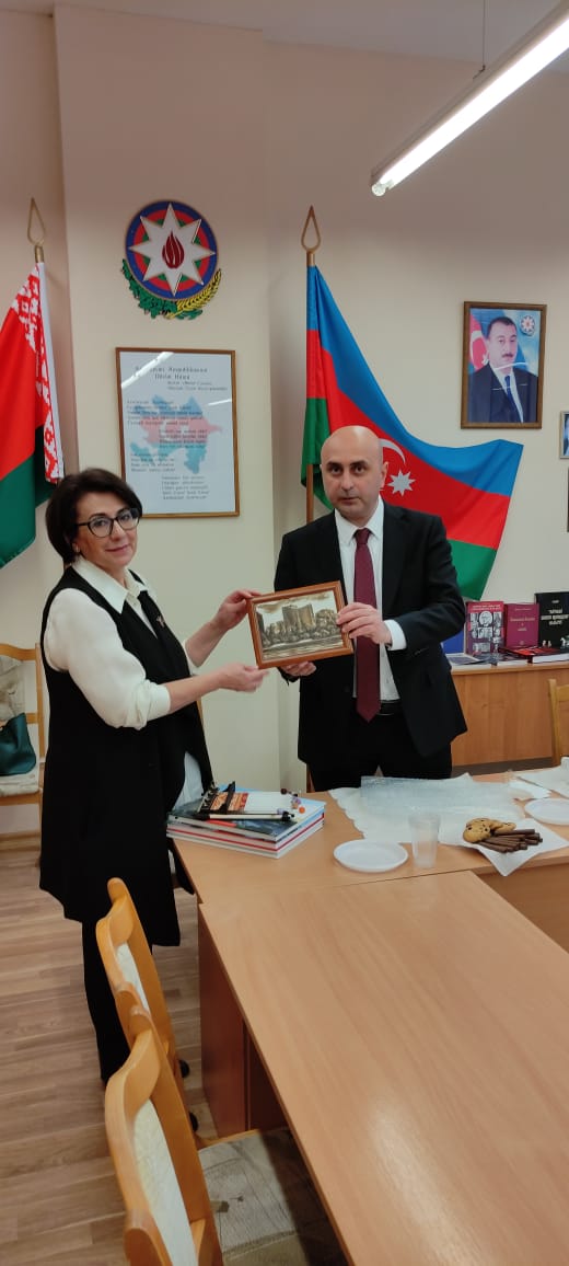 Minskdə Azərbaycan dili və mədəniyyəti mərkəzi ziyarət edilib