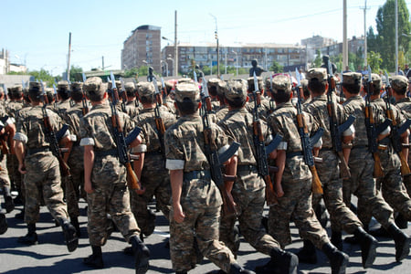 Ermənistan Qazaxıstana 70 hərbçi göndərdi
