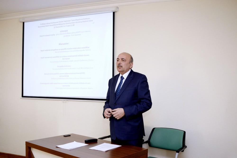 Omikron ştamının Azərbaycana gəlmə riski böyükdür - Təyyar Eyvazov
