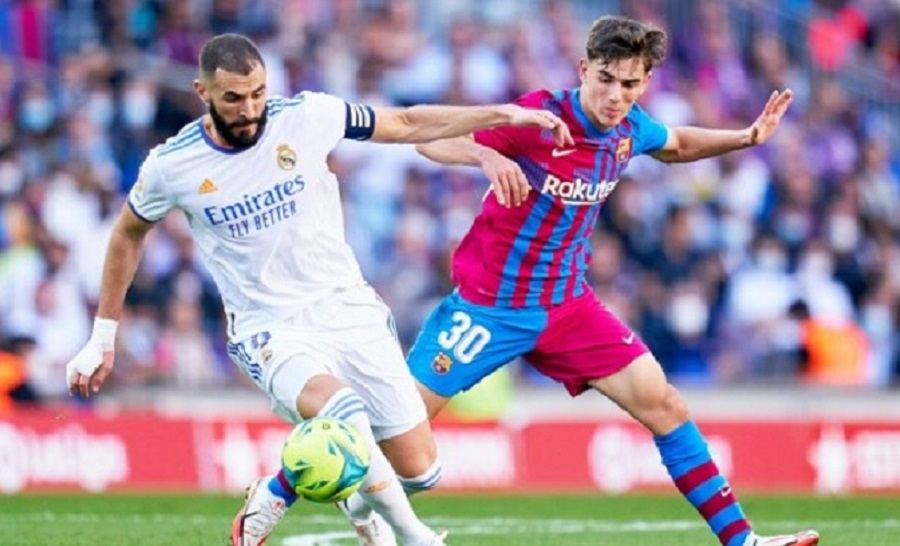 "Real" "Barselona"nı məğlub edərək İspaniya Super Kubokunun finalına vəsiqə qazanıb