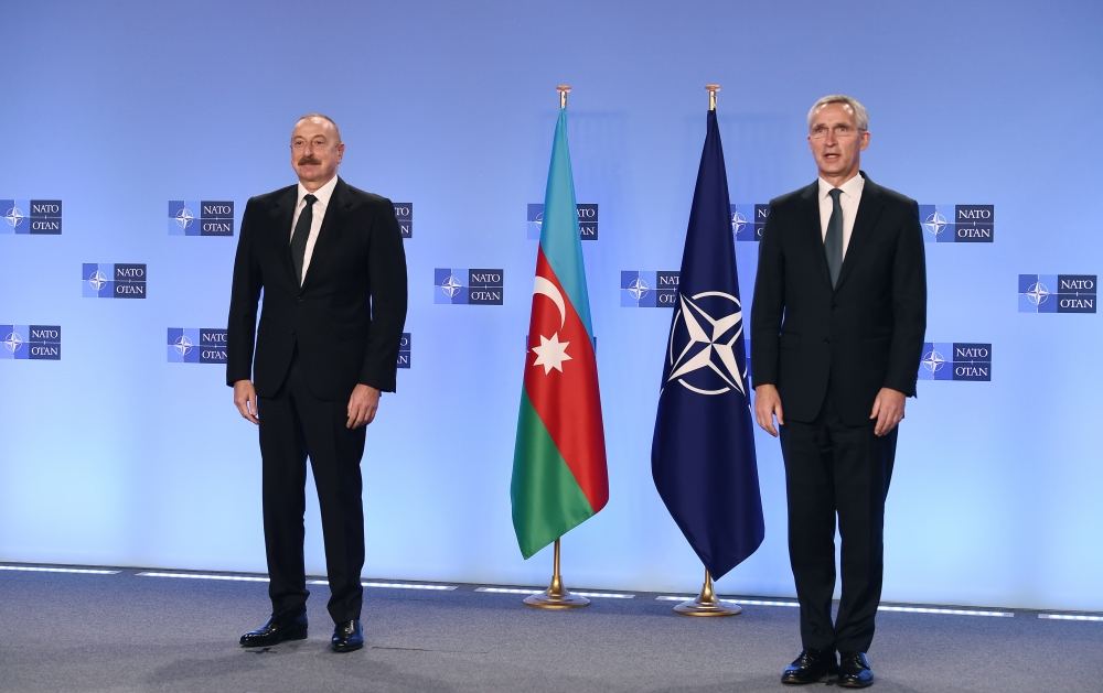 NATO-nun Baş katibi Prezident İlham Əliyevə zəng edib