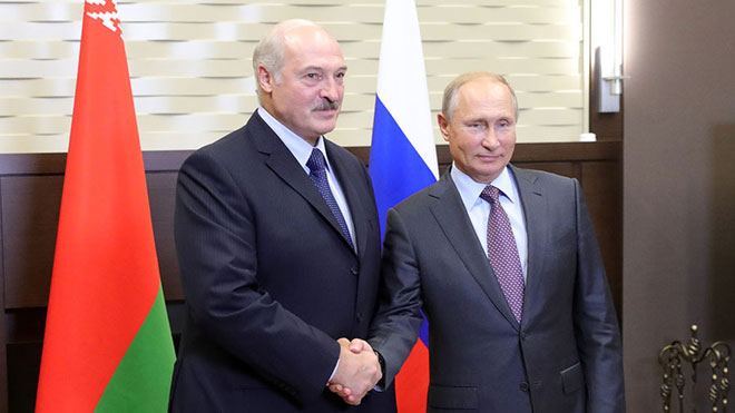 Putin Moskvada Lukaşenko ilə görüşüb