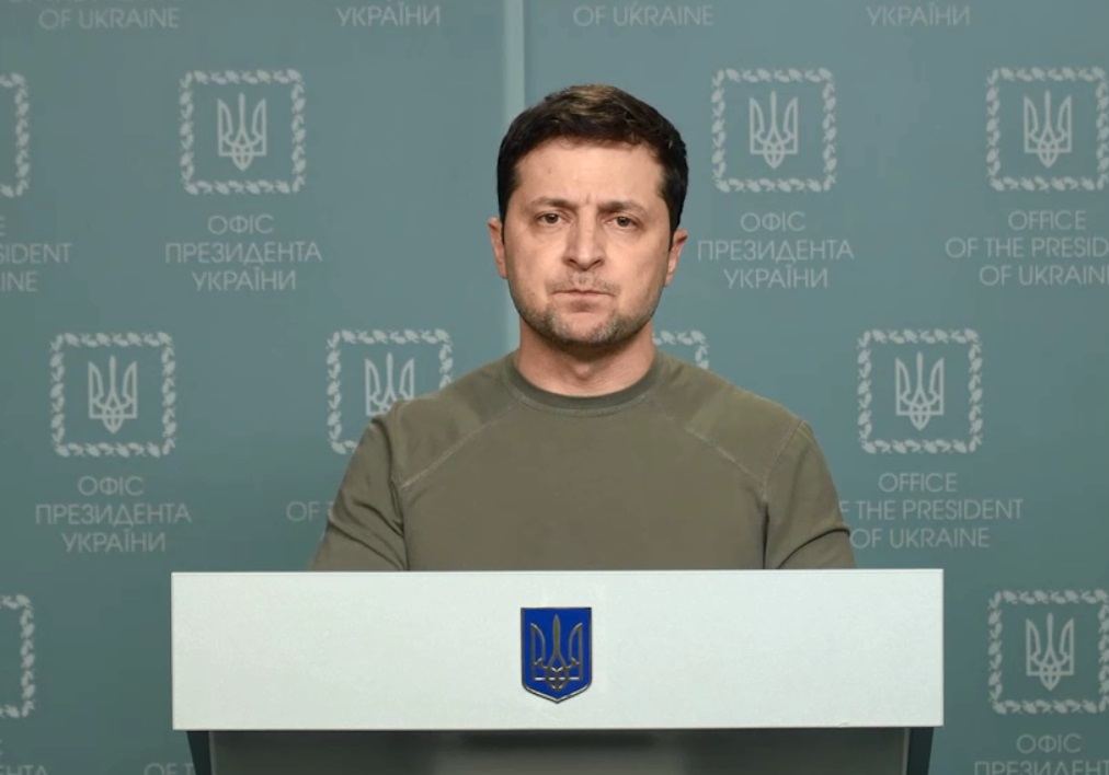 Zelenski ölən və yaralanan ukraynalıların sayını açıqlayıb