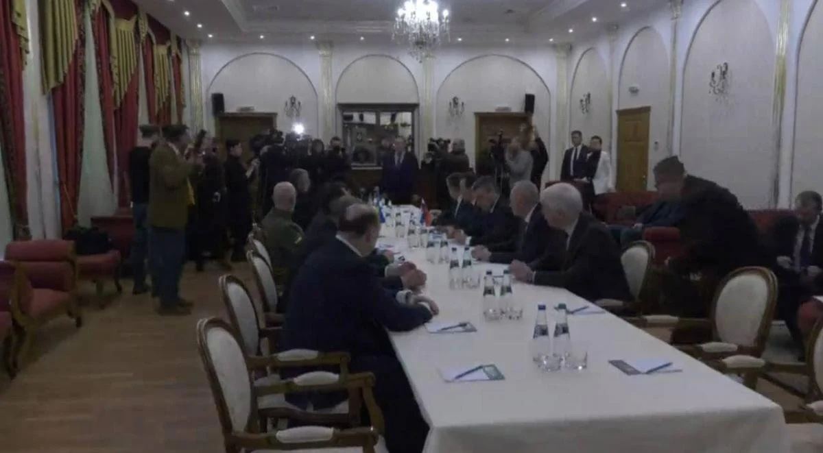 Rusiya və Ukrayna arasında danışıqlar başlayıb