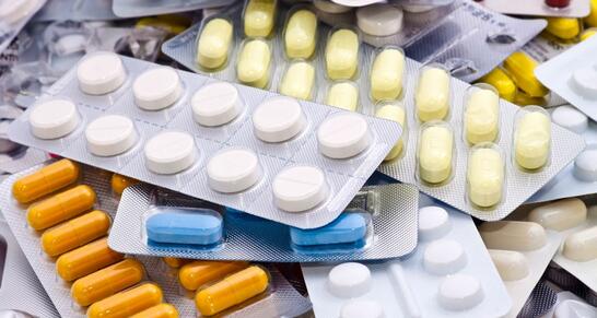 Dərman bazarı: idxaldan asılılıq və yerli istehsal