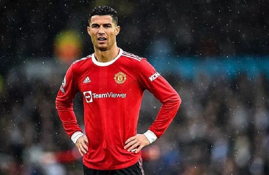 Kriştiano Ronaldo yeni doğulan oğlunun vəfat etdiyini açıqlayıb