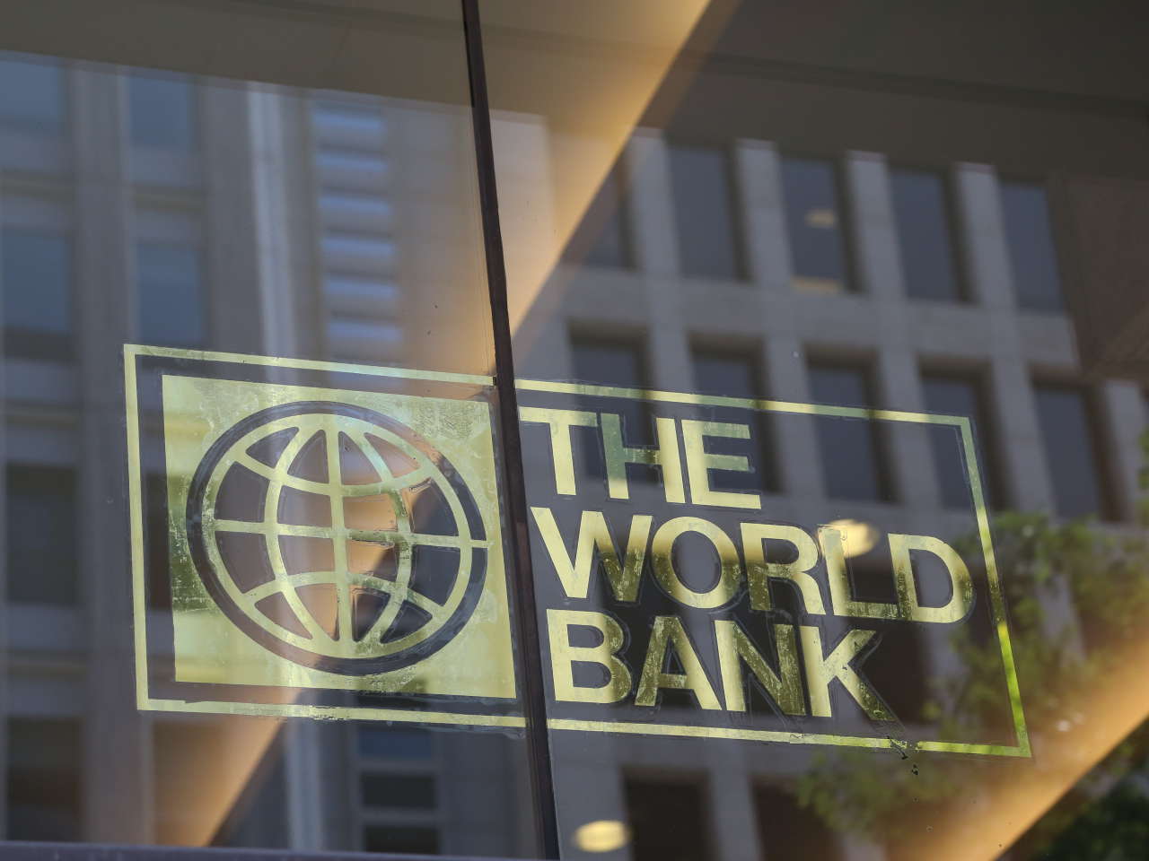 Dünya Bankı Ukraynaya 1,49 milyard dollar məbləğində maliyyə dəstəyi verəcək