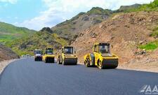 Laçın şəhərindən yan keçən yeni avtomobil yolunun asfaltlanmasına başlanılıb - FOTO