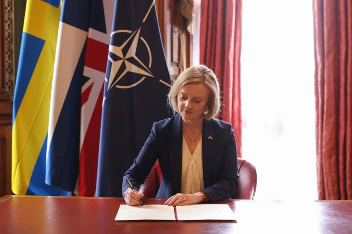 Britaniya İsveç və Finlandiyanın NATO-ya üzvlüyünü ratifikasiya edib
