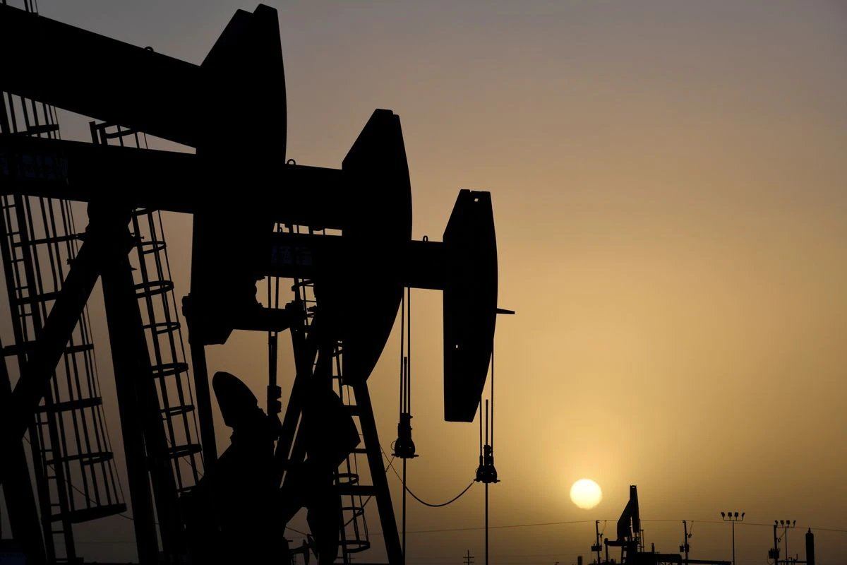 ABŞ 2023-cü ildə neft hasilatını rekord səviyyəyə çatdırmaq niyyətindədir