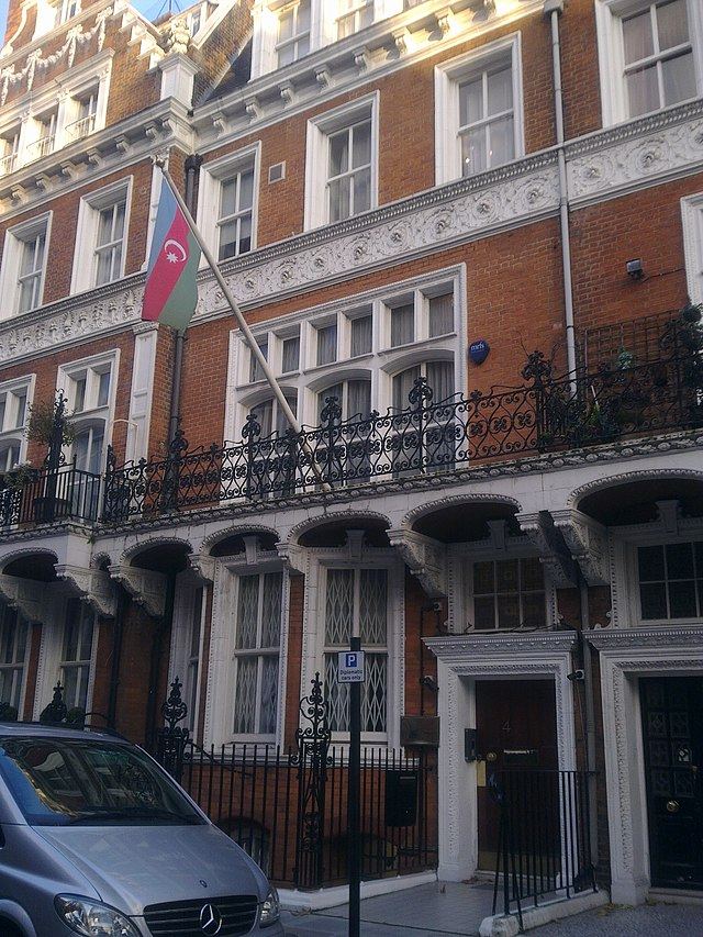 Azərbaycanın Londondakı səfirliyinə hücuma görə 8 nəfər saxlanılıb