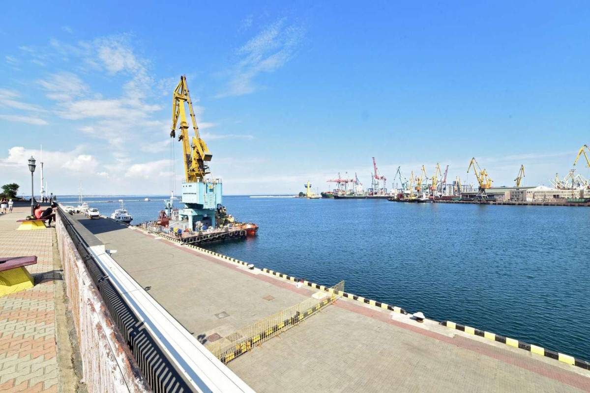 Ərzaqla yüklü iki gəmi bu gün Ukrayna limanından hərəkət edəcək