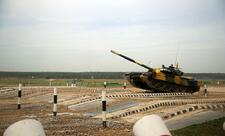 Hərbi qulluqçularımız “Tank biatlonu” müsabiqəsində yarımfinala yüksəliblər - FOTO