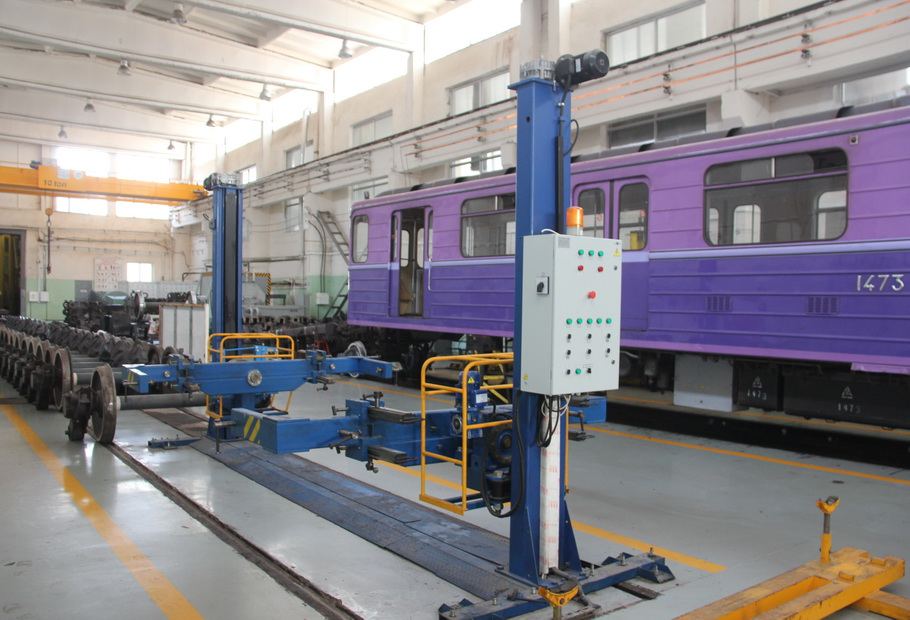 Bakı metropolitenində daha bir qatar təmir edilib