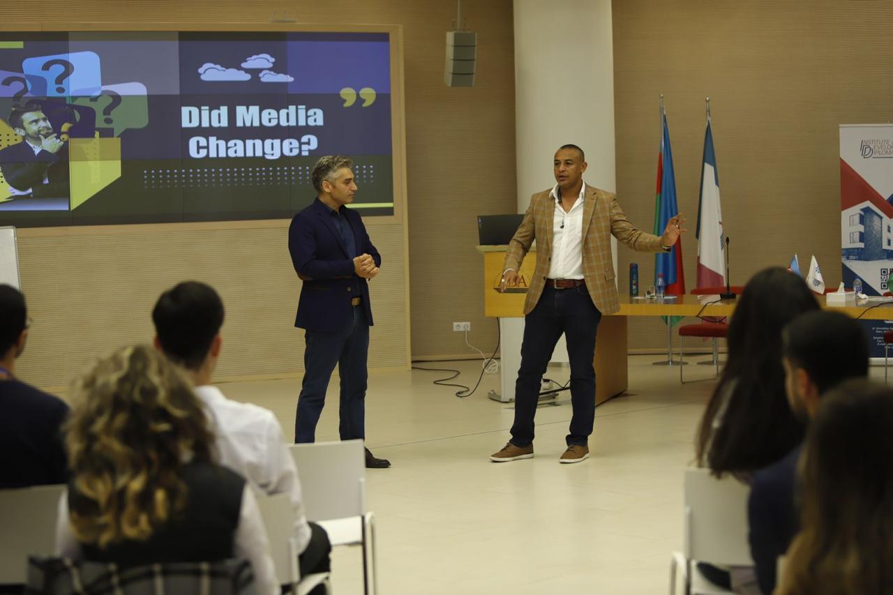 Telejurnalistlər üçün “Audiovizual media mühitində universal jurnalist” mövzusunda təlimlərə başlanılıb