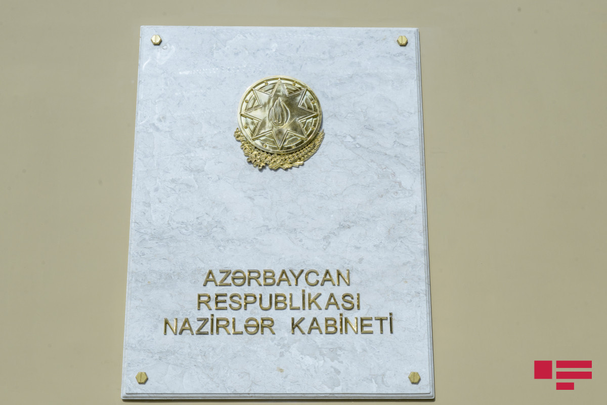 Jurnalist vəsiqəsinin forması təsdiq edilib