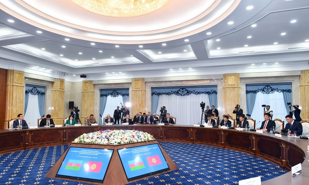 Prezident İlham Əliyev: Azərbaycan və Qırğızıstan türkdilli dövlətlər arasında qardaşlıq münasibətlərinin möhkəmlənməsinə fəal töhfə verir