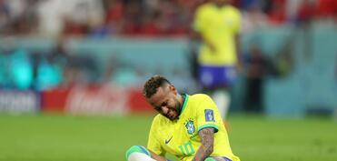 Neymar dünya çempionatının ilk oyununda zədə alıb