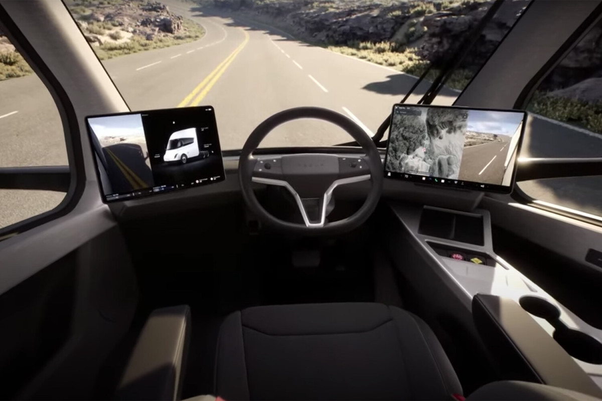 “Tesla” 15 mindən çox avtomobilini geri çağırıb
