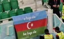 İran-ABŞ matçında Azərbaycan bayrağı - “O tayı da, bu tayı da”