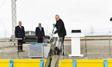 Prezident İlham Əliyev “Şəki-Oğuz” Aqroparkında yeni zavodun təməlini qoyub