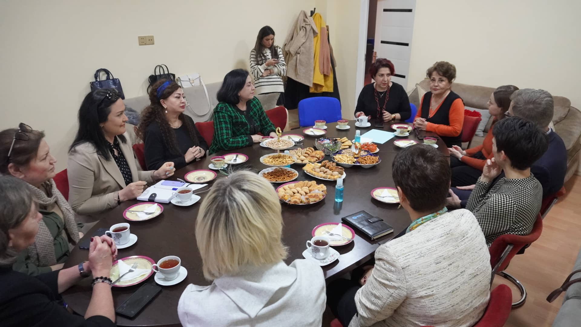 Azərbaycanda ilk: Qadınlara qarşı zorakılıq mövzusunda İctimai Dinləmə -FOTO