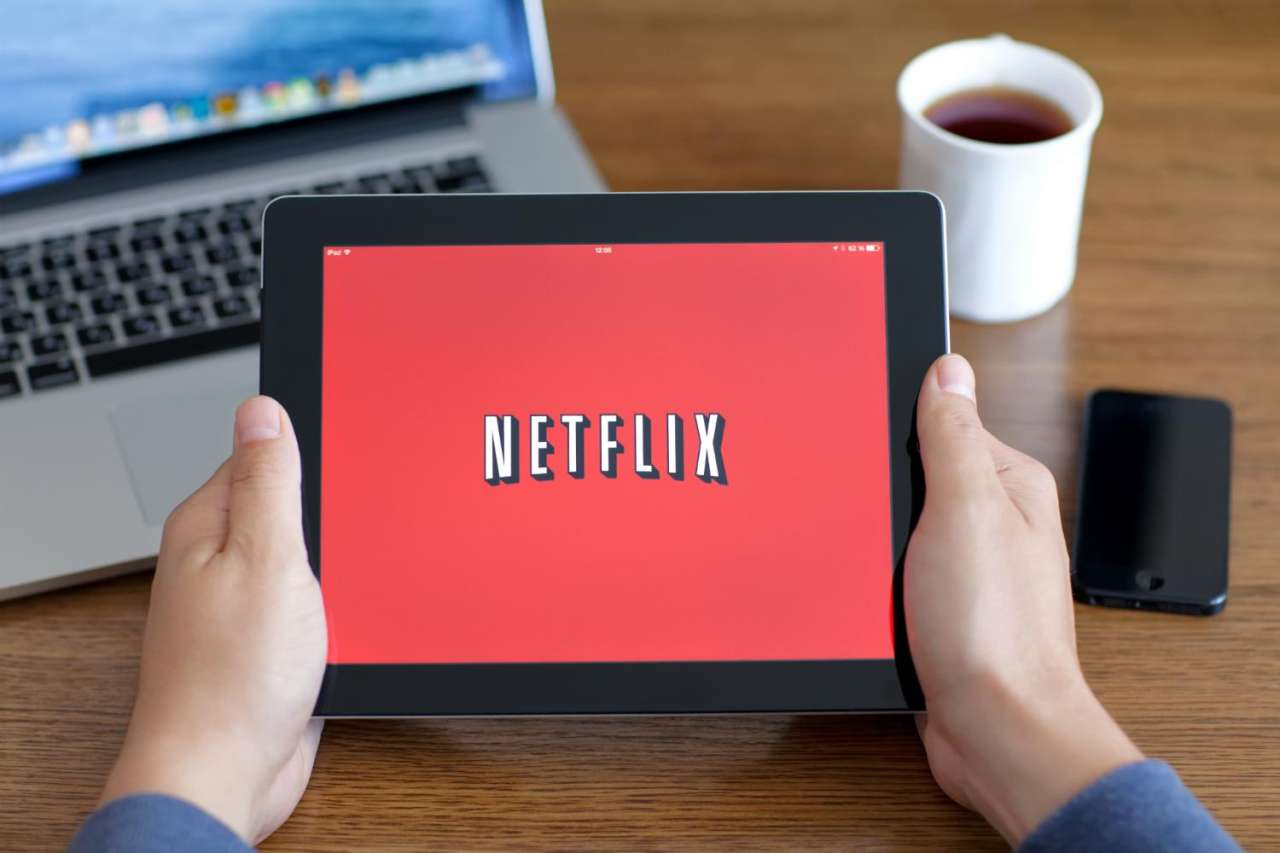 "Microsoft" şirkəti "Netflix"i 190 milyard dollara almağı planlaşdırır