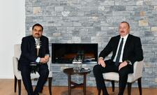 Prezident İlham Əliyev Davosda "Adani Group" şirkətinin təsisçisi və sədri ilə görüşüb - FOTO
