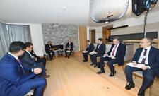 Prezident İlham Əliyev Davosda "Adani Group" şirkətinin təsisçisi və sədri ilə görüşüb - FOTO