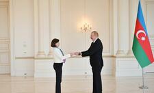 Prezident İlham Əliyev Fransanın Azərbaycanda yeni təyin olunan səfirinin etimadnaməsini qəbul edib - FOTO