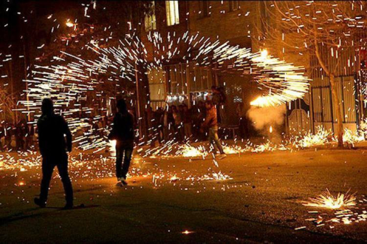 İranda Novruz çərşənbələrində 15 nəfər ölüb, 357 nəfər yaralanıb