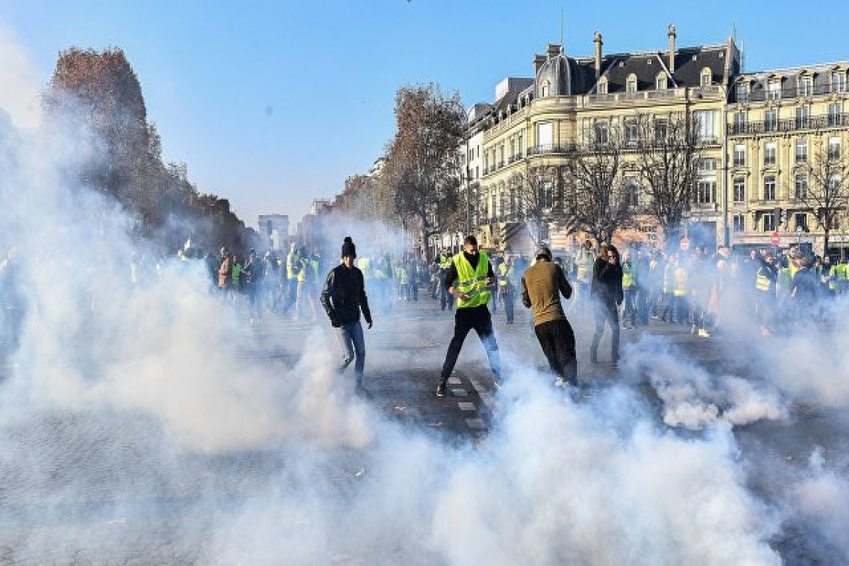 Avropa Şurası Fransa polisinin etirazçılara qarşı həddindən artıq güc tətbiq etməsini qınayıb
