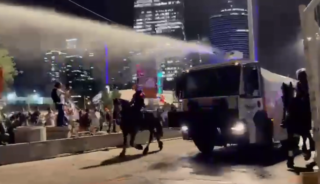 Tel-Əvivdə keçirilən etiraz aksiyası polis əməkdaşları tərəfindən dağıdılıb - VİDEO