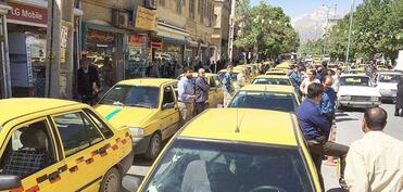 Həmədanda taksi sürücüləri etiraz aksiyası keçiriblər