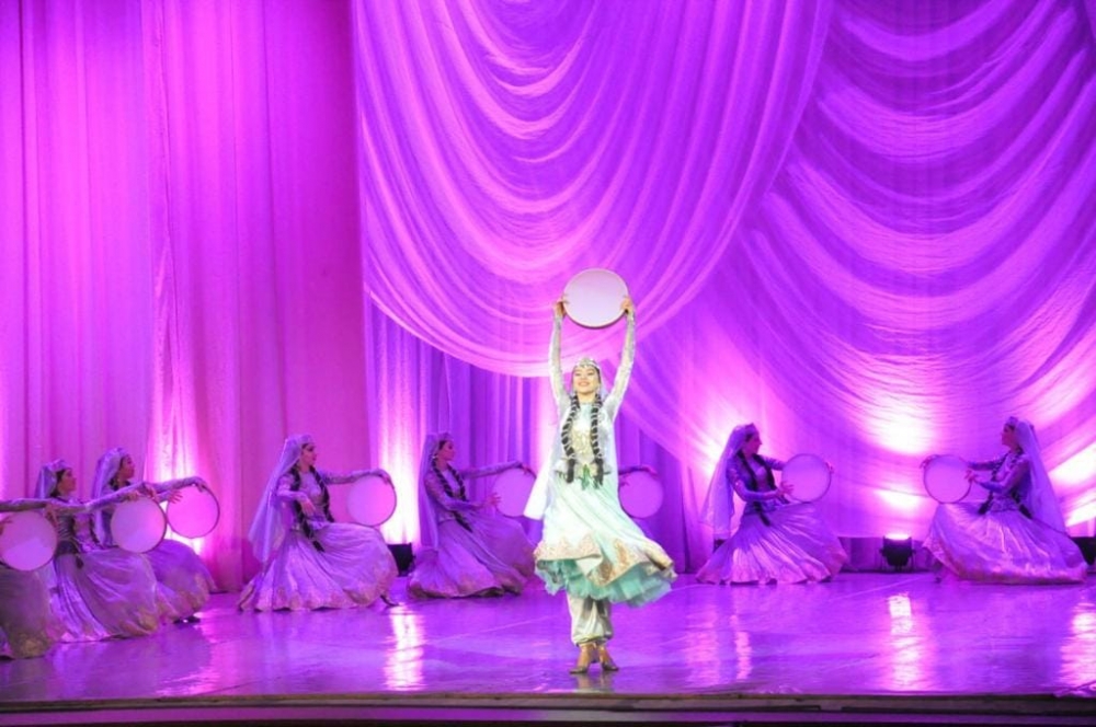 BXA-nın orta ixtisas təhsilli məzunlarının Opera və Balet Teatrında hesabat konserti olub