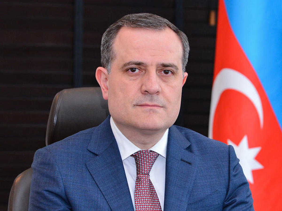 Ceyhun Bayramov İslandiyaya işgüzar səfərə gedib