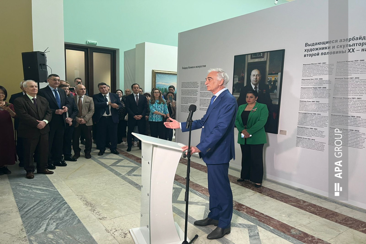 Moskvada “Heydər Əliyev - 100. Şəxsiyyət. Epoxa. İncəsənət" adlı sərgi açılıb - FOTO