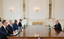 Prezident İlham Əliyev Böyük Britaniya Baş nazirinin Azərbaycan üzrə ticarət elçisini qəbul edib