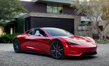 "Tesla" superkarı "Roadster" üçün yenidən ilkin sifarişlər almağa başlayır