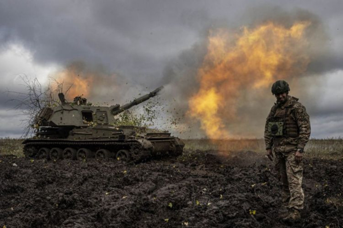 Şoyqu: 2 saatlıq döyüşdə Ukrayna 30 tank, 11 PDM və 350-yə yaxın hərbçi itirib
